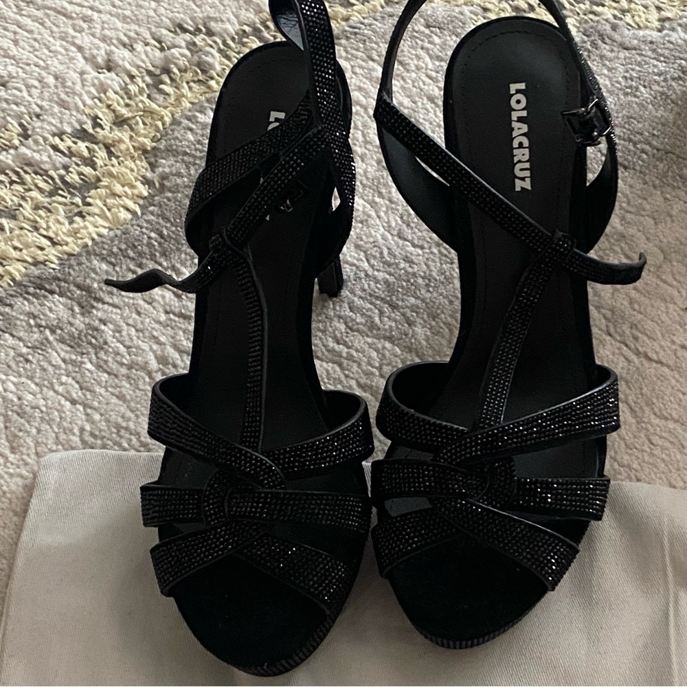 Lola CruzPlarform  Crystal Sandals NWT SIZE 38